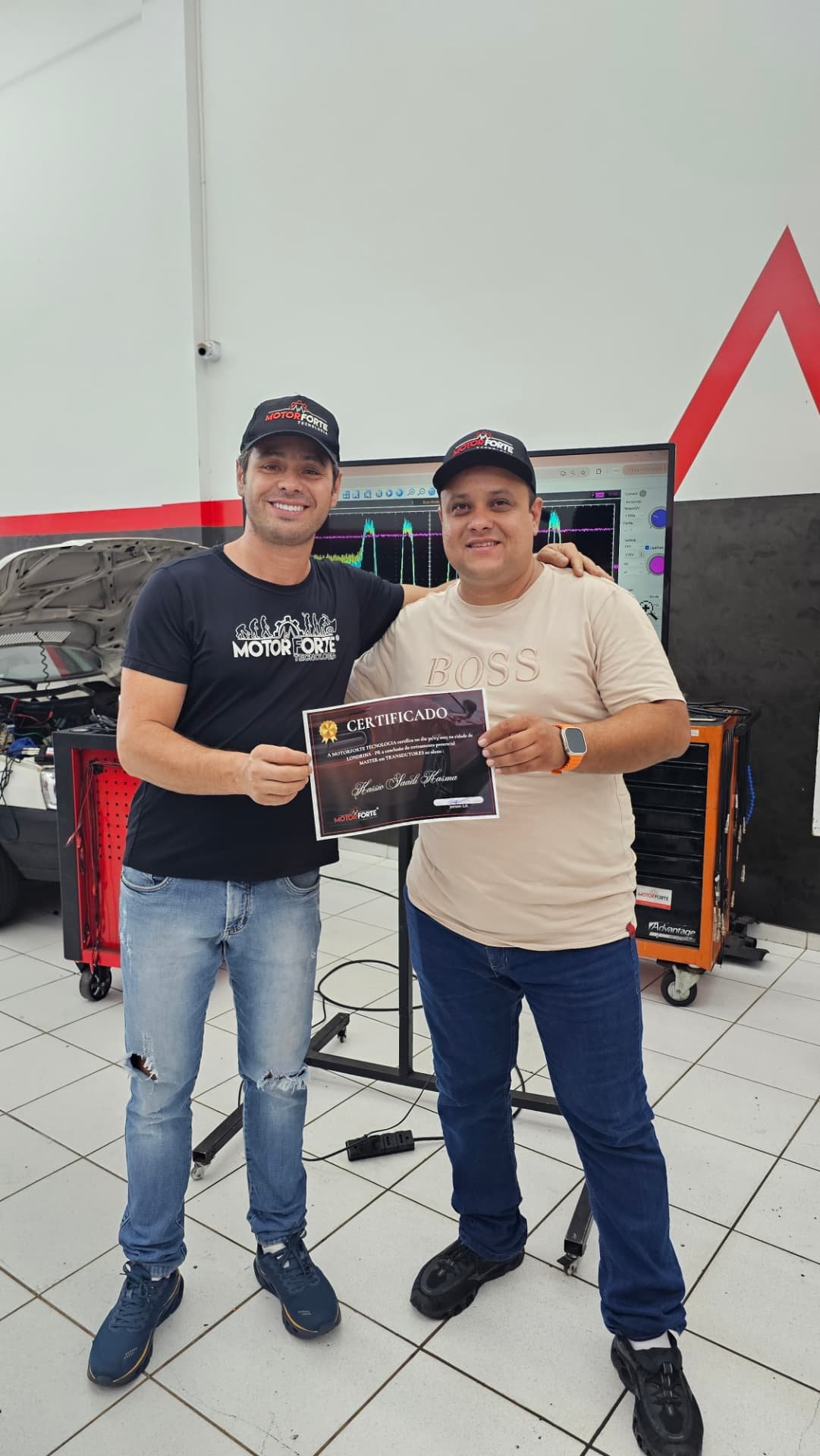 Aluno MotorForte com certificado