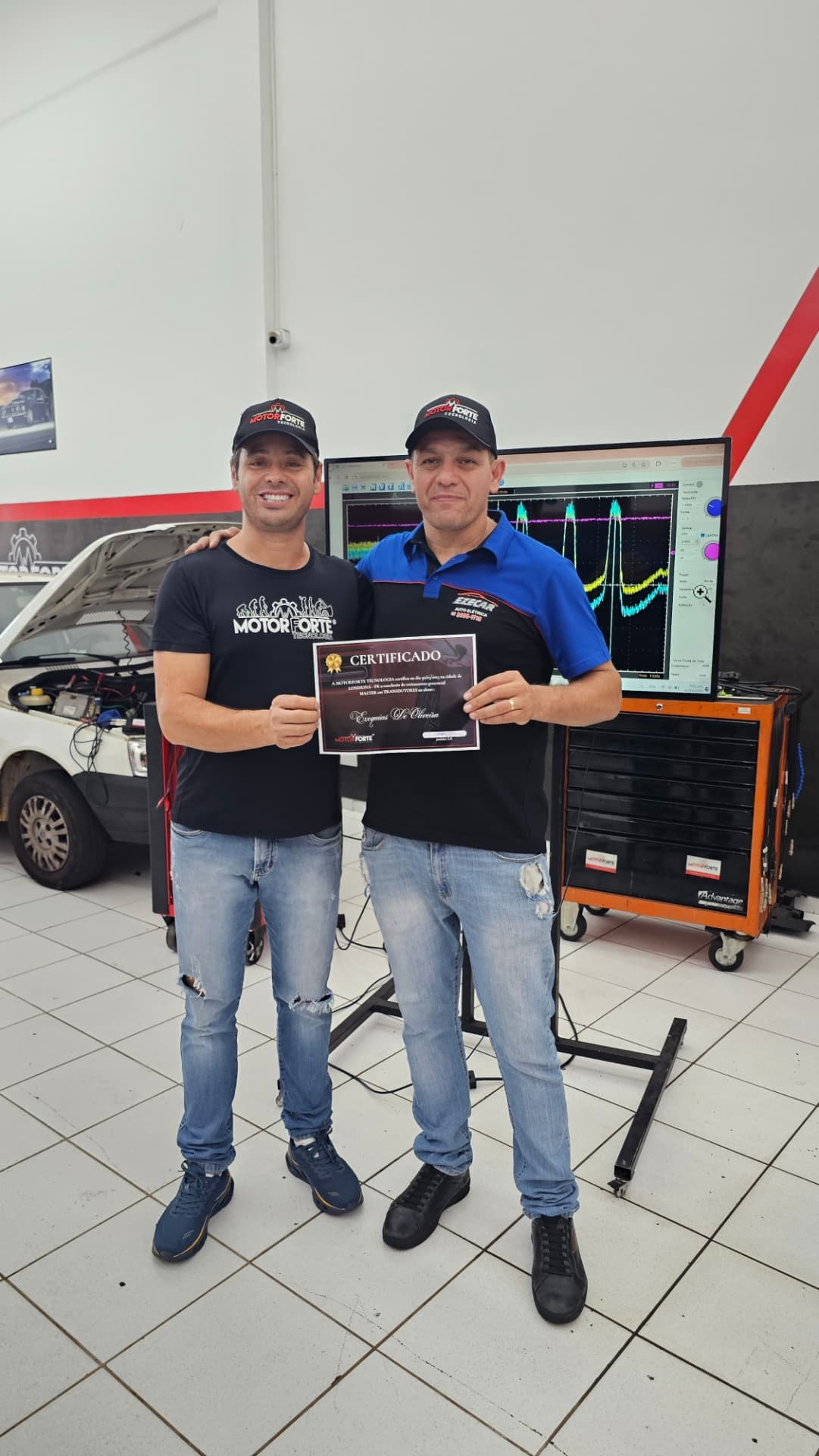 Aluno MotorForte com certificado